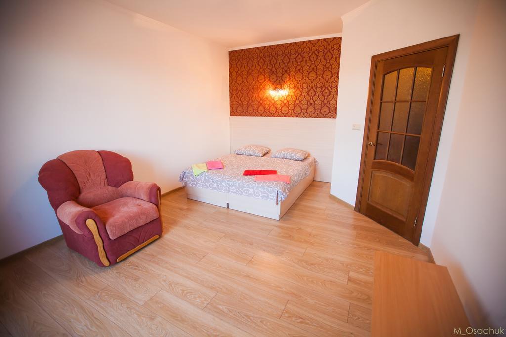 Like Home On Zaliznychna Ivano-Frankivsk Exterior photo